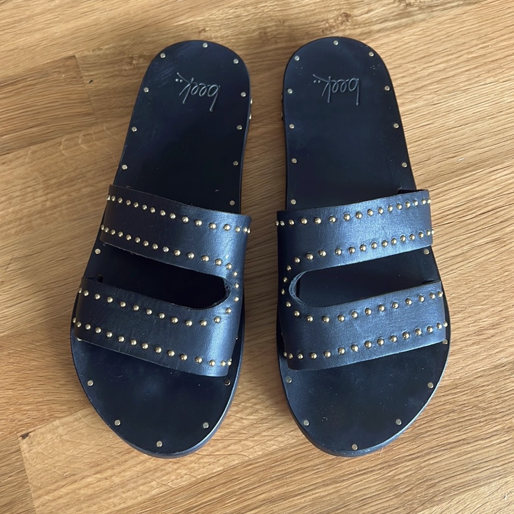 Beek sandals